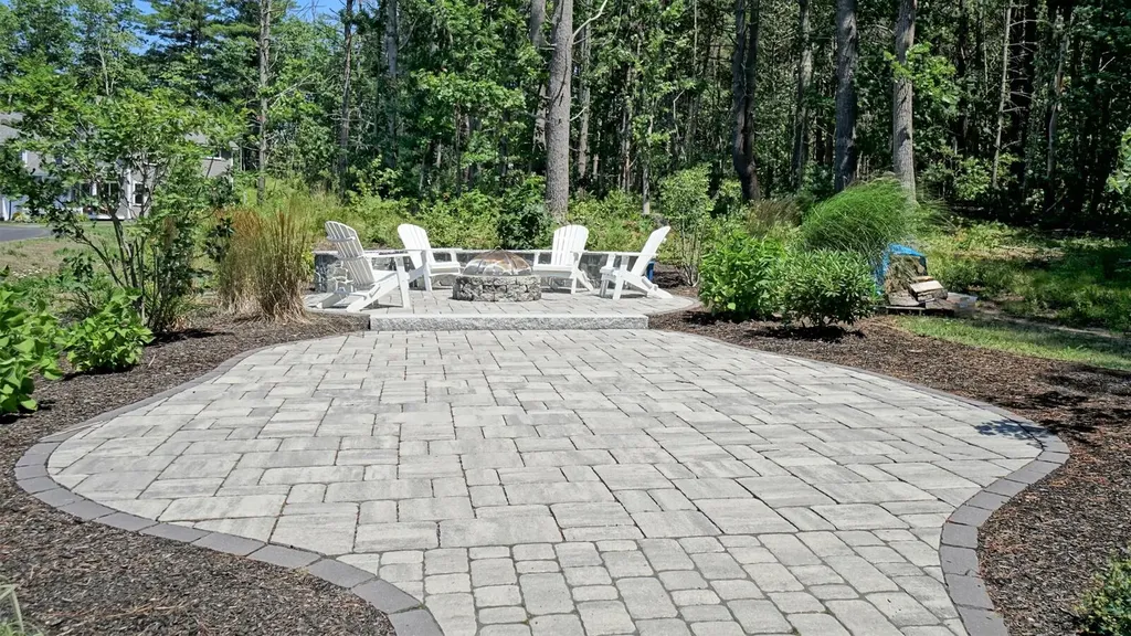 25 Webhannet Place Kennebunk ME 04043