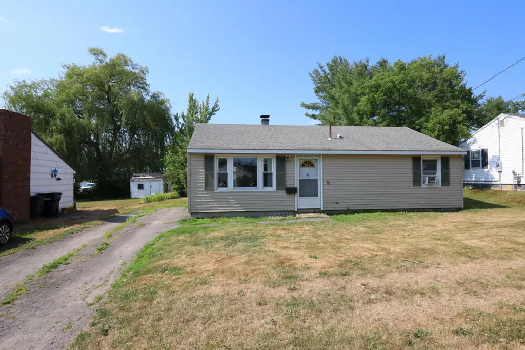 45 Naylor Street Bangor ME 04401