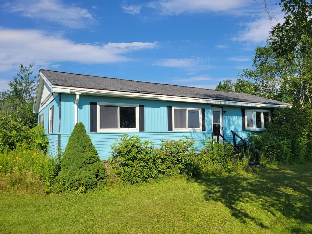18 Buttermilk Lane South Thomaston ME 04858