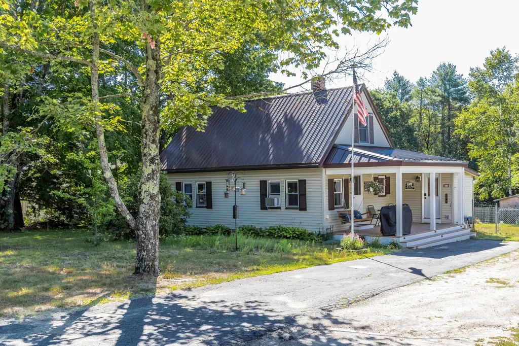175 Weymouth Road Gray ME 04039