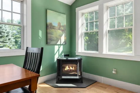 17 Old South Road South Berwick ME 03908