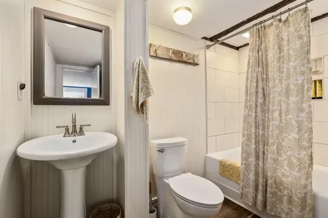 17 Old South Road South Berwick ME 03908