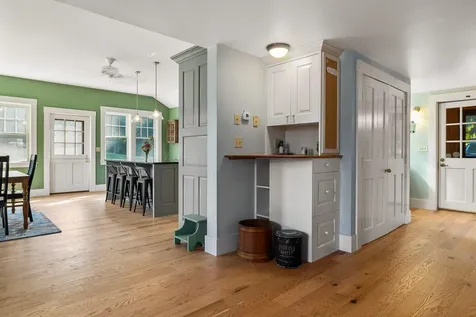 17 Old South Road South Berwick ME 03908