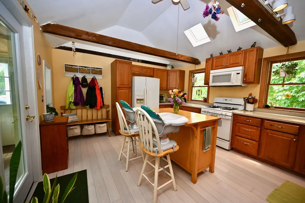 12 Hicks Road Augusta ME 04330