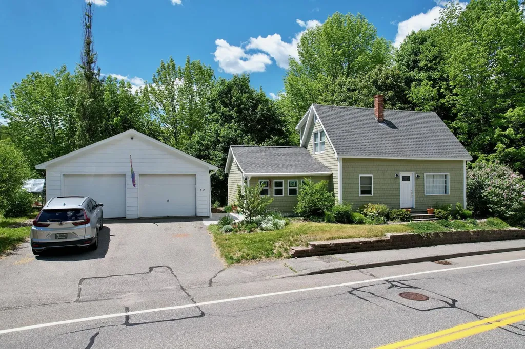 12 Hicks Road Augusta ME 04330