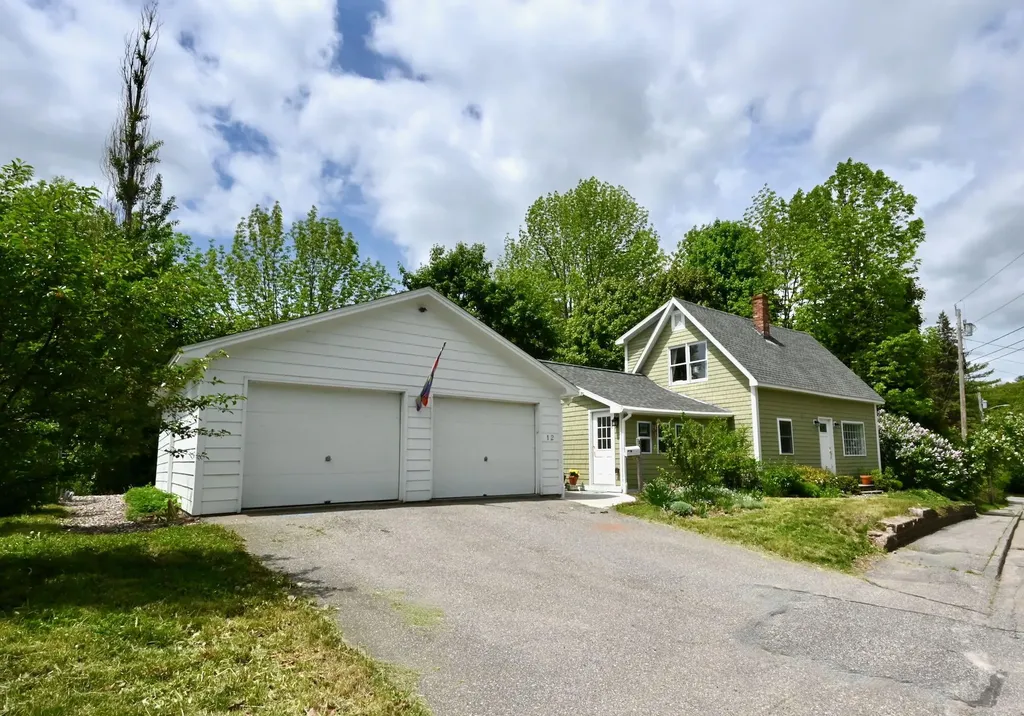 12 Hicks Road Augusta ME 04330