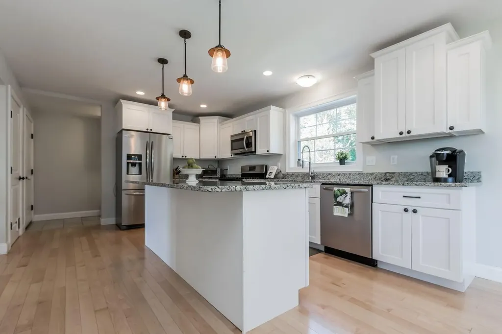 5 Kylie Avenue Scarborough ME 04074