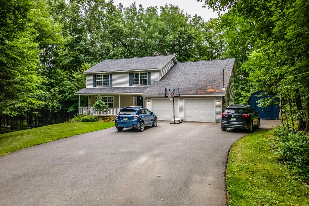 22 Maxfield Drive Orono ME 04473