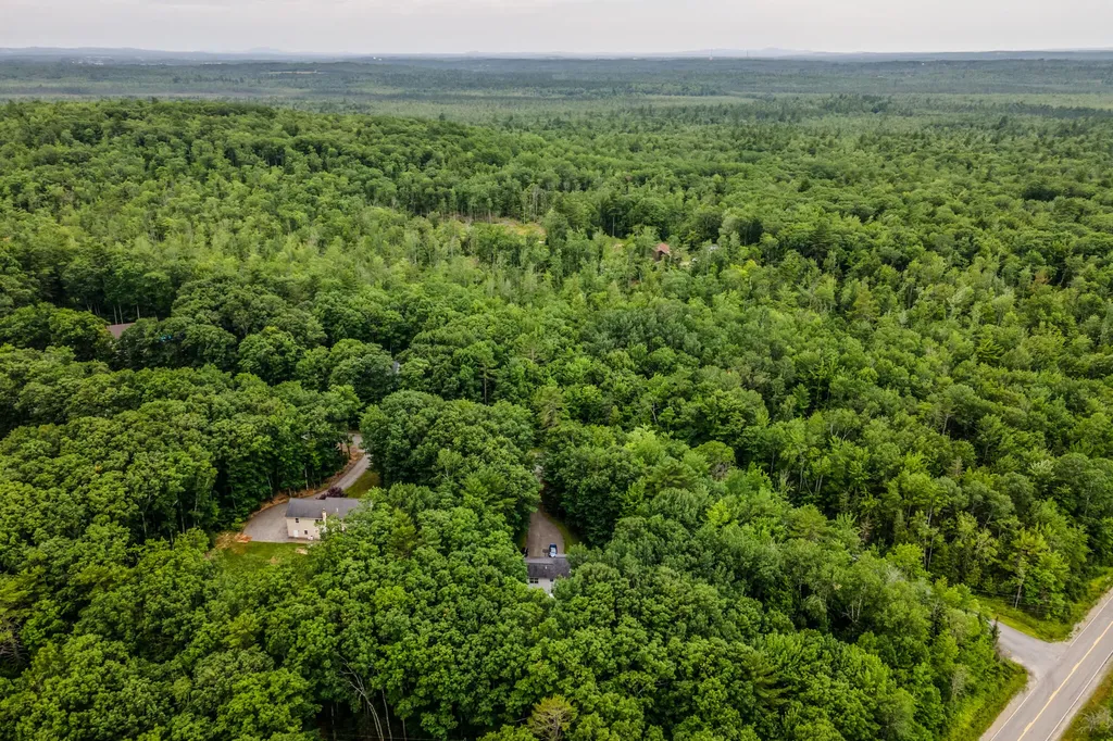 22 Maxfield Drive Orono ME 04473