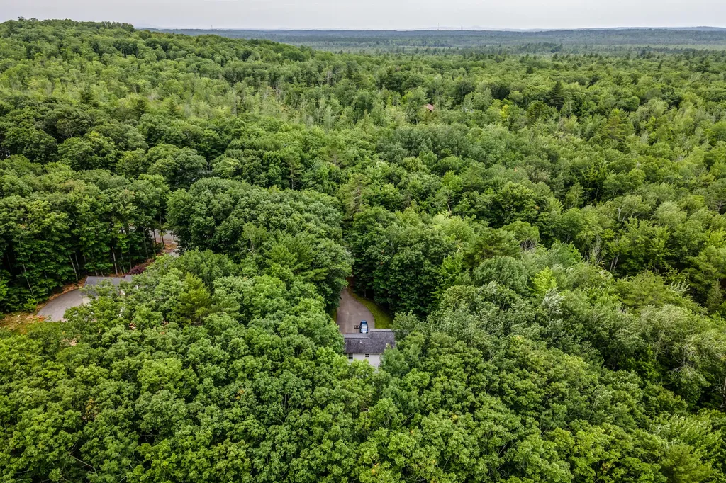 22 Maxfield Drive Orono ME 04473