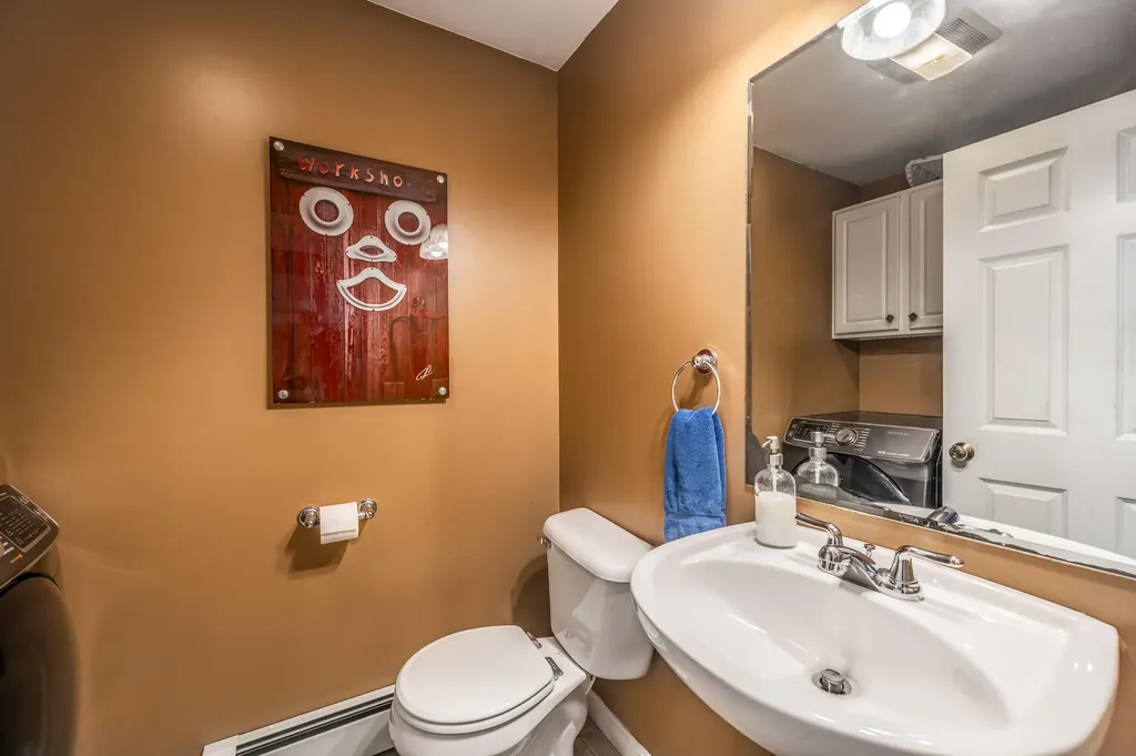 22 Maxfield Drive Orono ME 04473