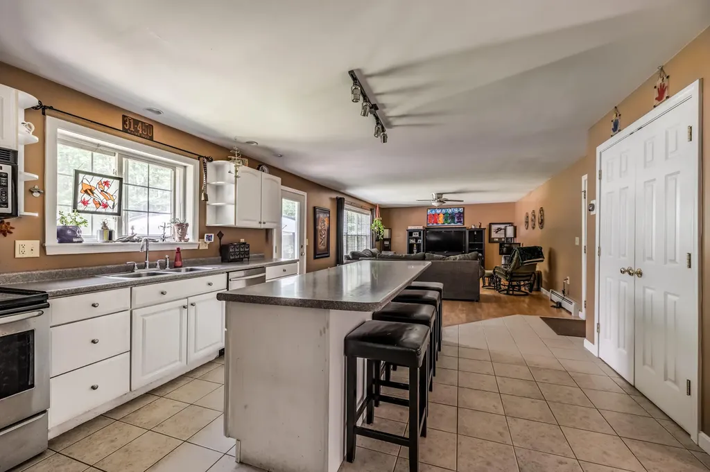 22 Maxfield Drive Orono ME 04473