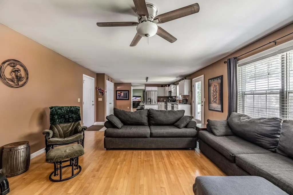 22 Maxfield Drive Orono ME 04473