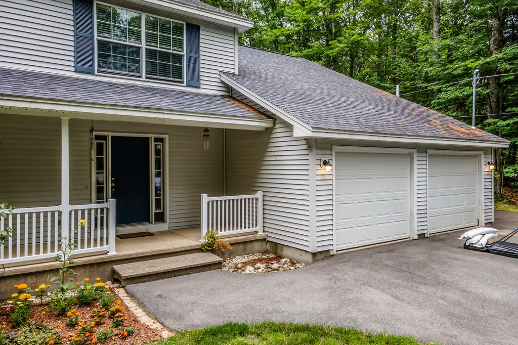22 Maxfield Drive Orono ME 04473