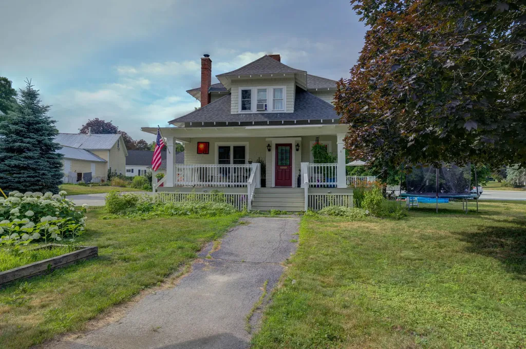 59 Main Street Harrison ME 04040