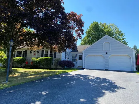 19 Maplewood Drive Gorham ME 04038