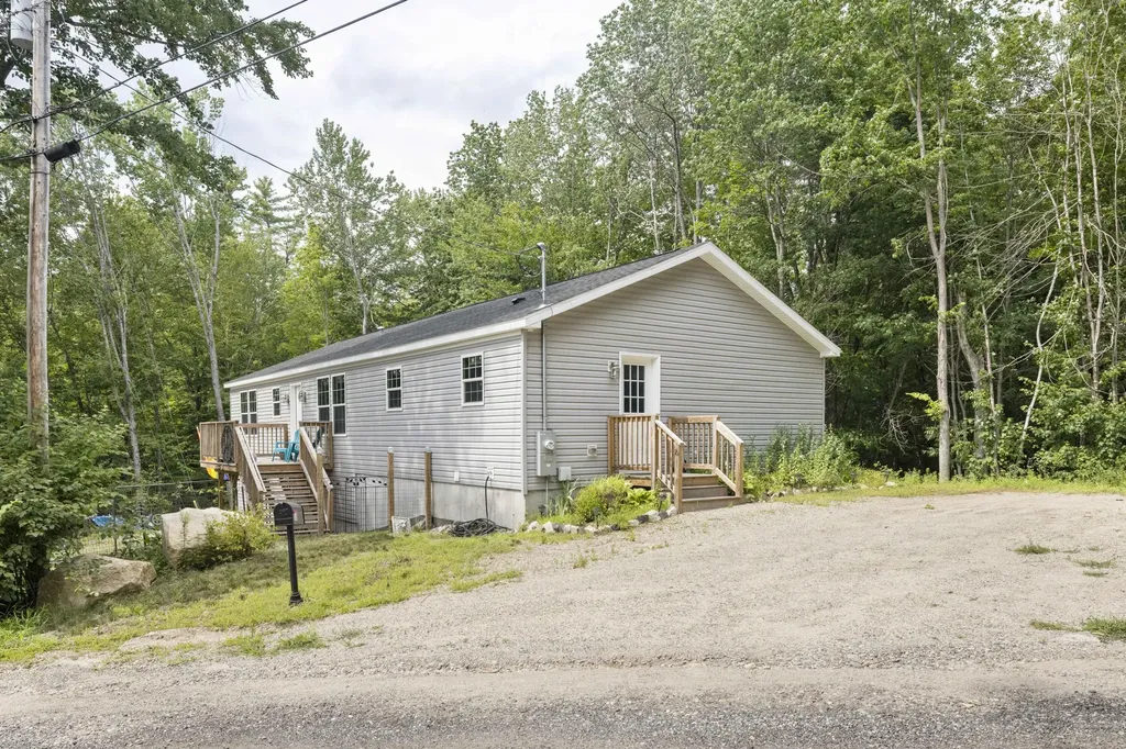 16 Lombard Hill Road Limerick ME 04048