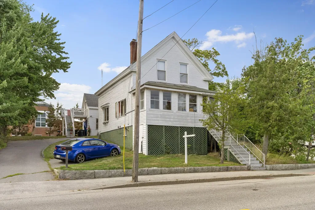 162 Alfred Street Biddeford ME 04005