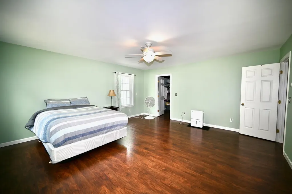 15 Pleasant Drive Minot ME 04258