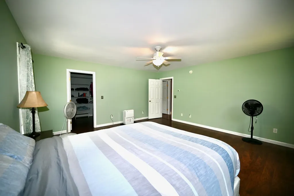 15 Pleasant Drive Minot ME 04258
