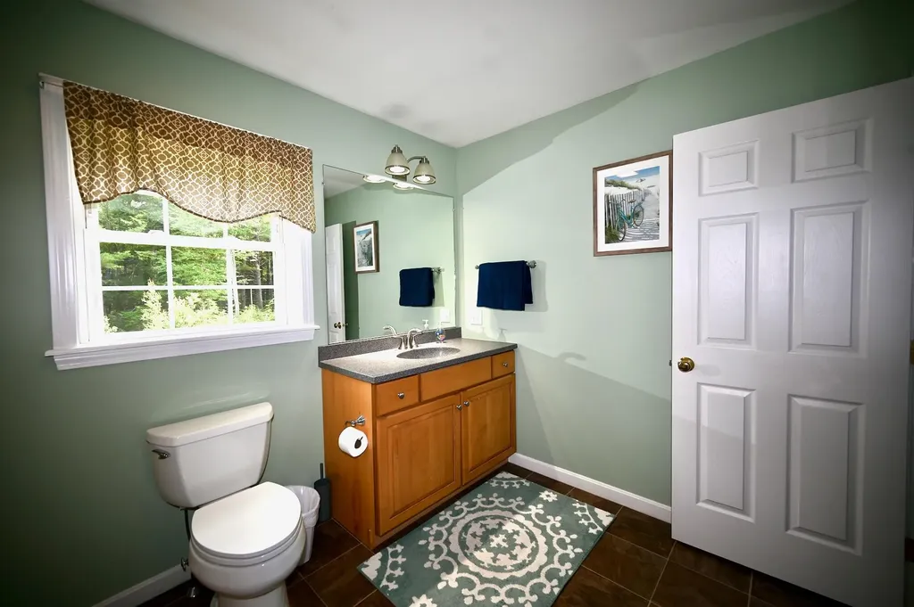 15 Pleasant Drive Minot ME 04258