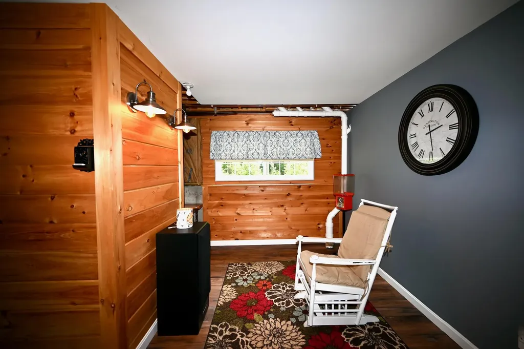 15 Pleasant Drive Minot ME 04258