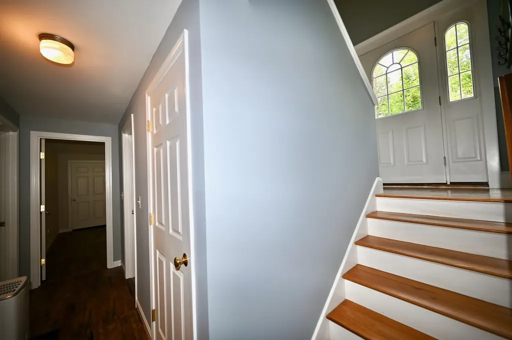 15 Pleasant Drive Minot ME 04258