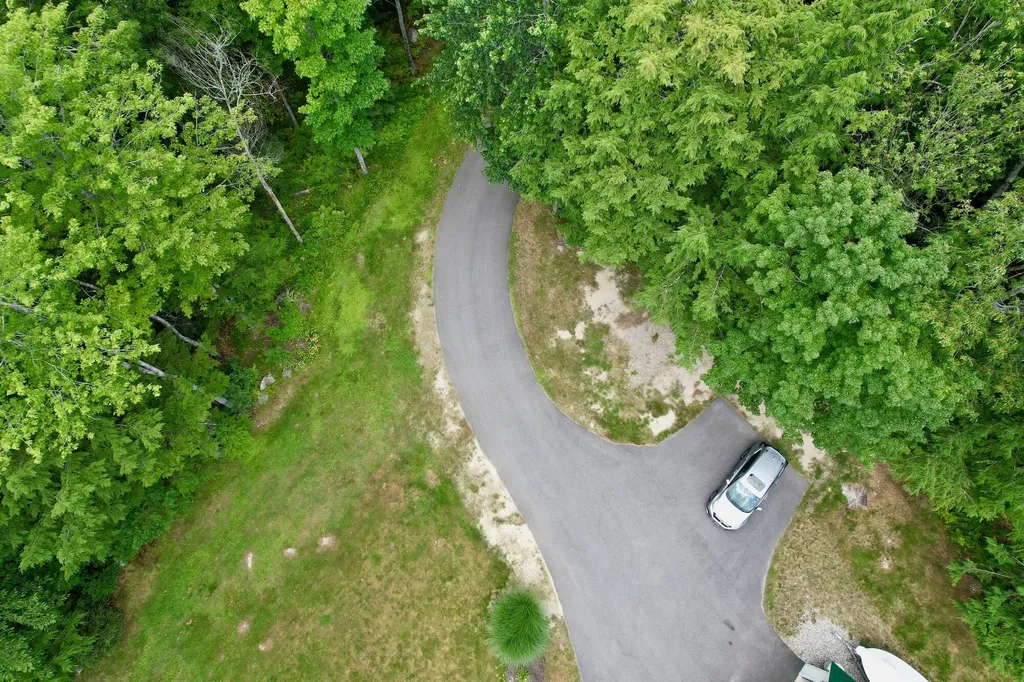 15 Pleasant Drive Minot ME 04258