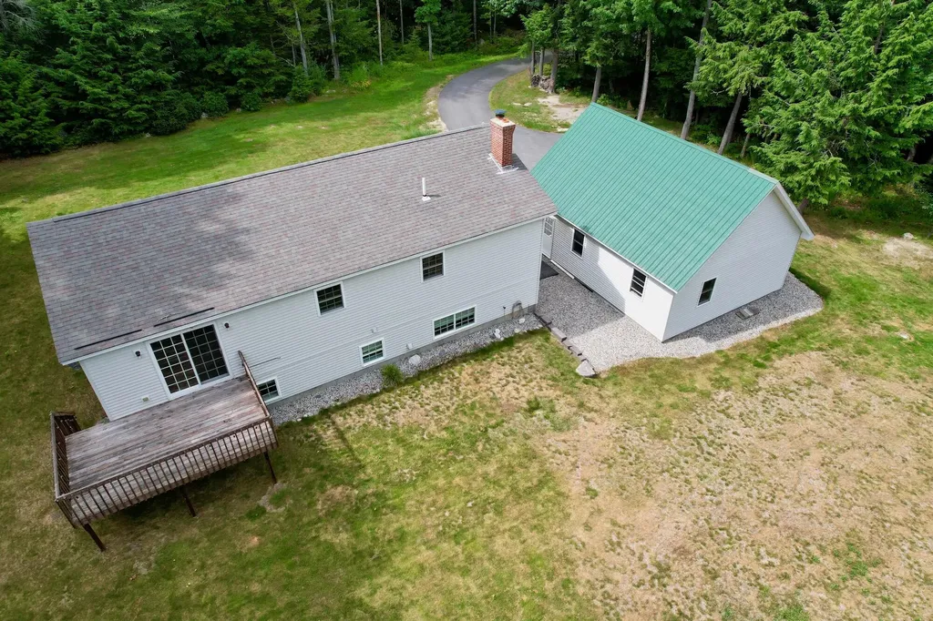 15 Pleasant Drive Minot ME 04258