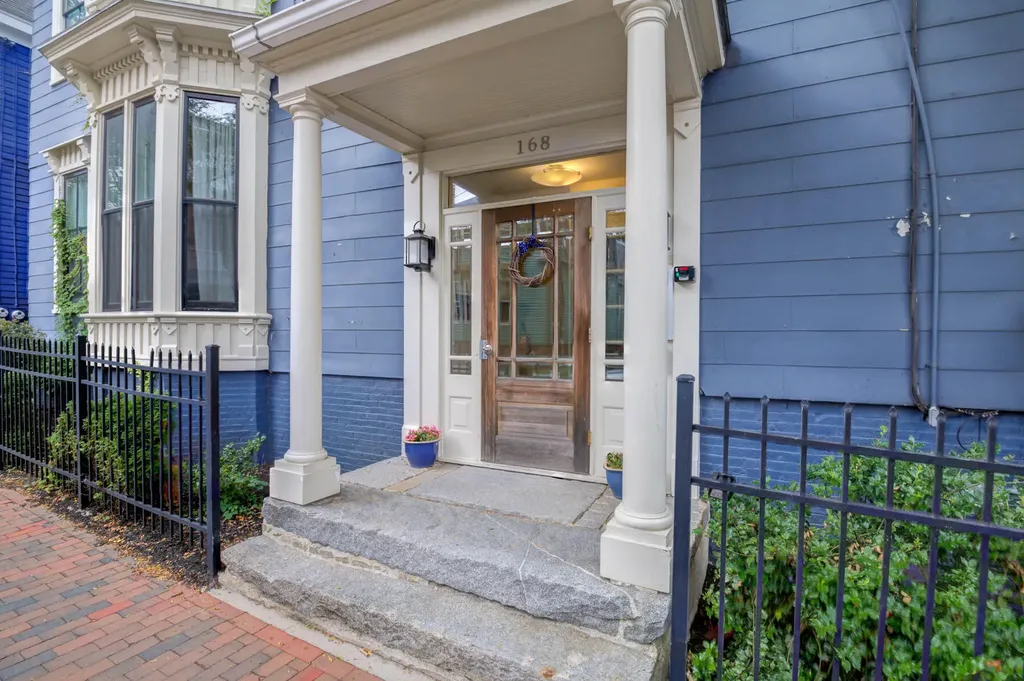168 Neal Street Portland ME 04102