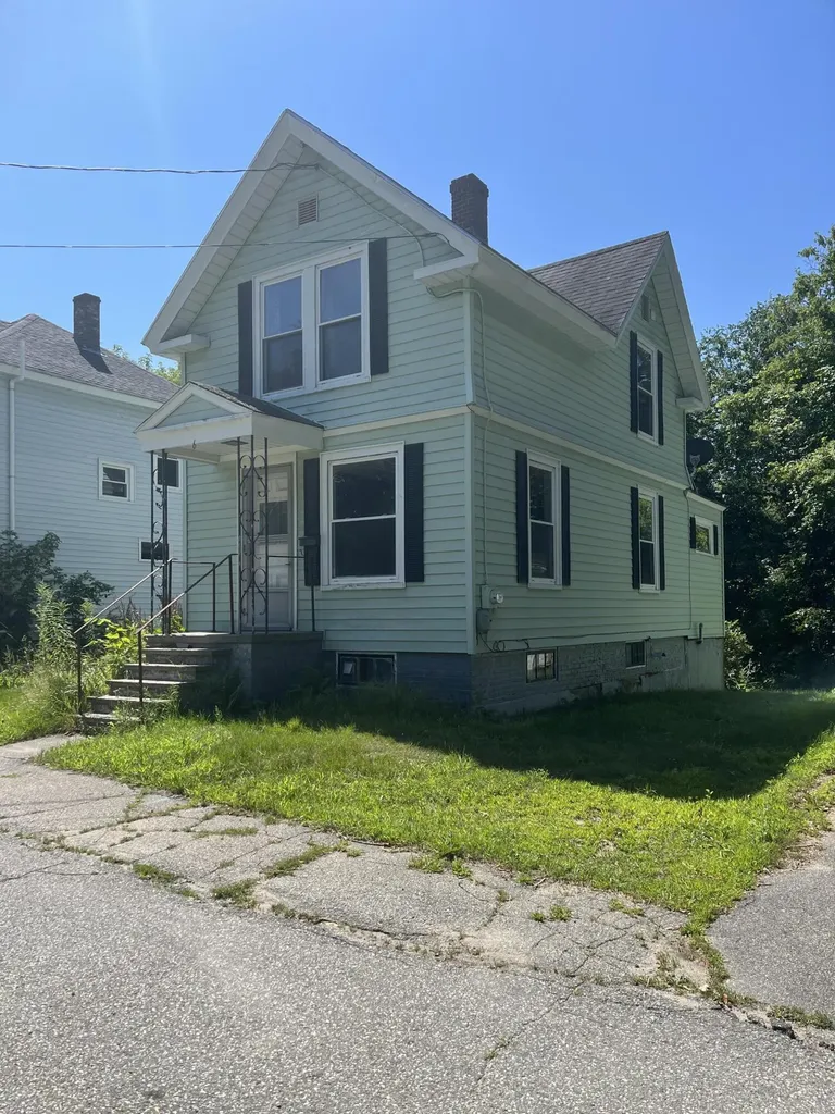 9 Linden Street Augusta ME 04330
