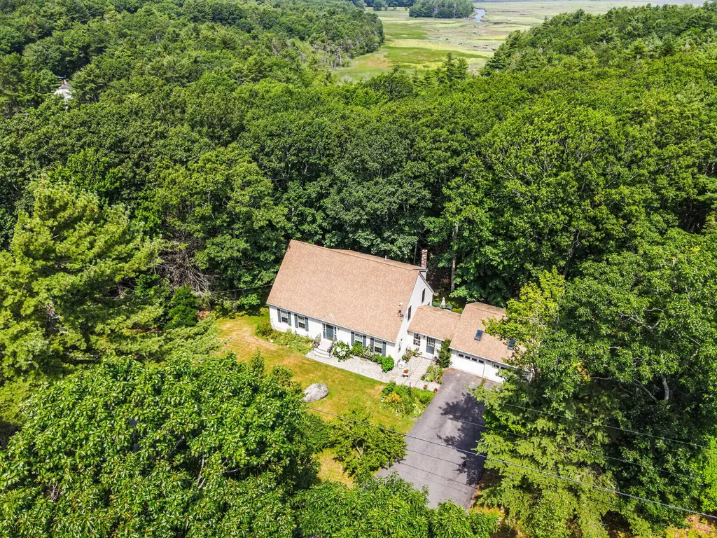 14 Guide Board Hill Road Georgetown ME 04548