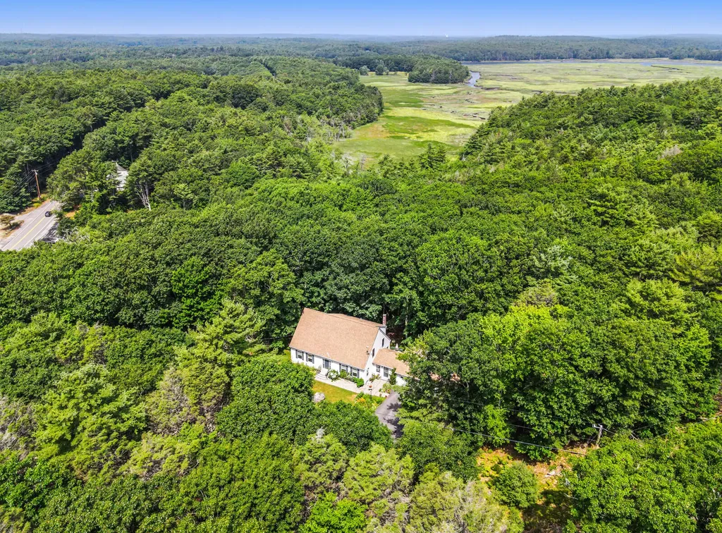 14 Guide Board Hill Road Georgetown ME 04548