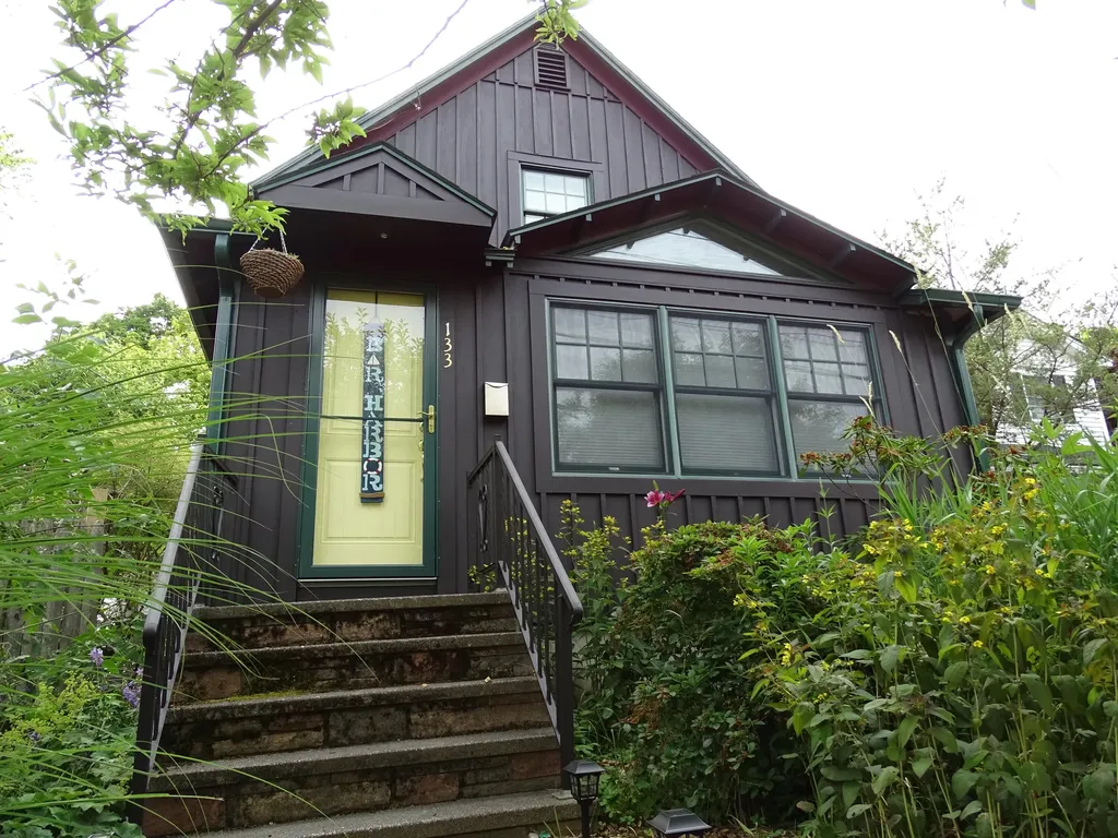 133 Ledgelawn Avenue Bar Harbor ME 04609