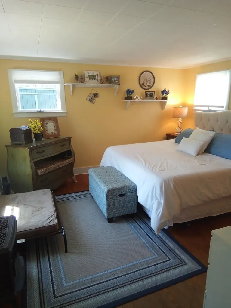 133 Ledgelawn Avenue Bar Harbor ME 04609