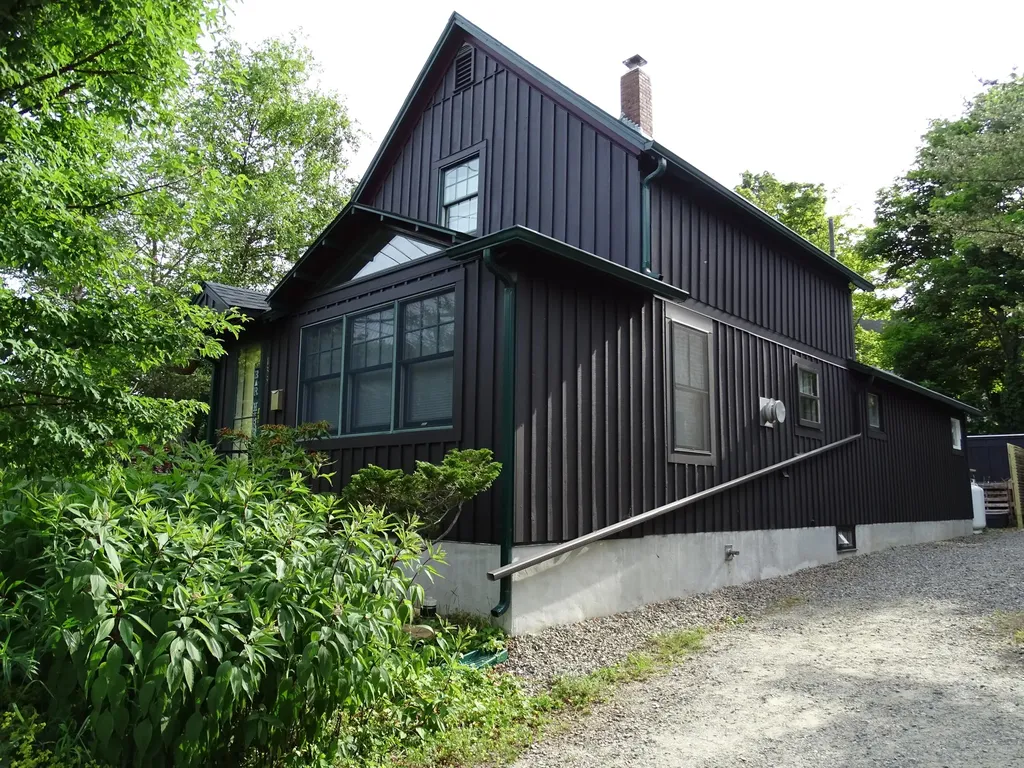 133 Ledgelawn Avenue Bar Harbor ME 04609