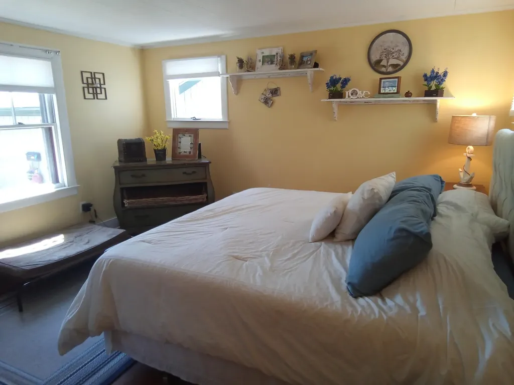 133 Ledgelawn Avenue Bar Harbor ME 04609