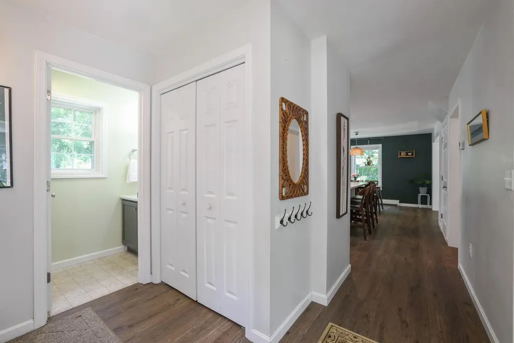 19 Maple Street Extension Topsham ME 04086