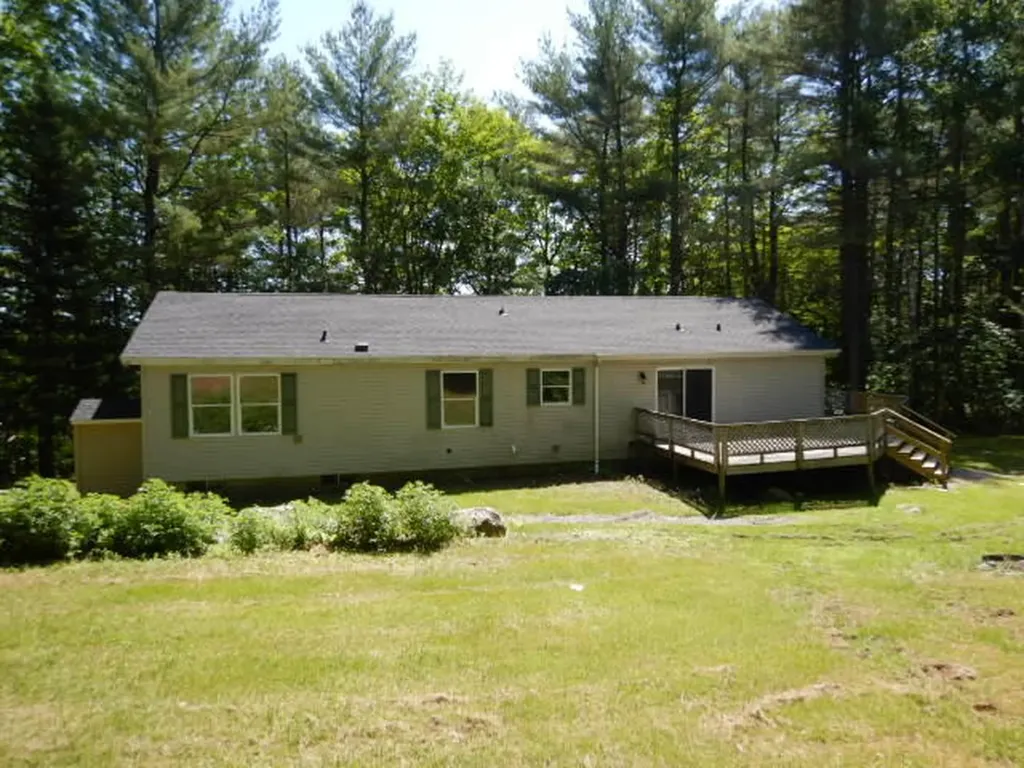 780 Garfield Road Auburn ME 04210