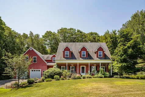 30 Pumpkin Way Rockport ME 04856