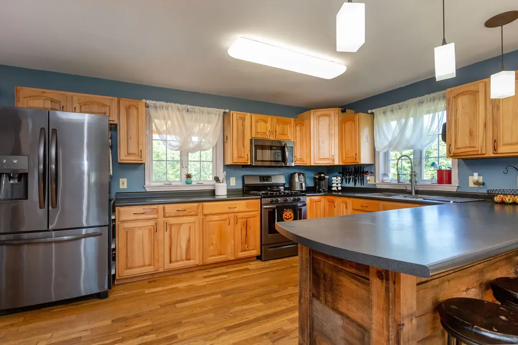 1254 West Road Litchfield ME 04350