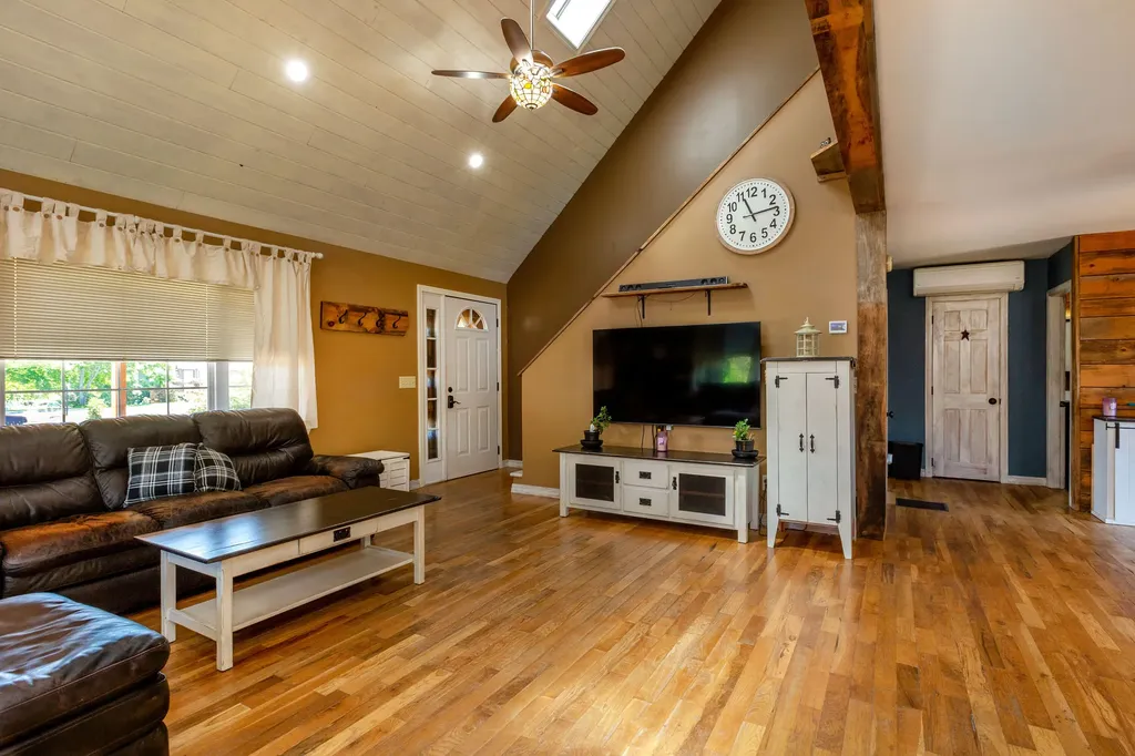 1254 West Road Litchfield ME 04350