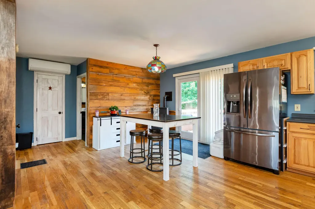 1254 West Road Litchfield ME 04350