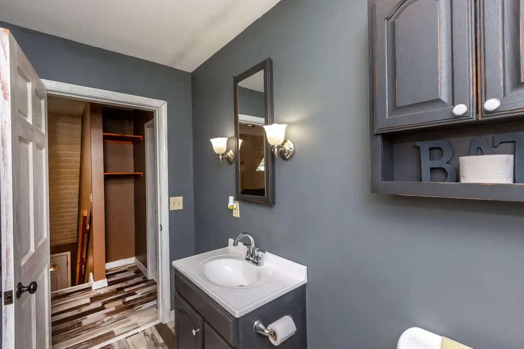 1254 West Road Litchfield ME 04350