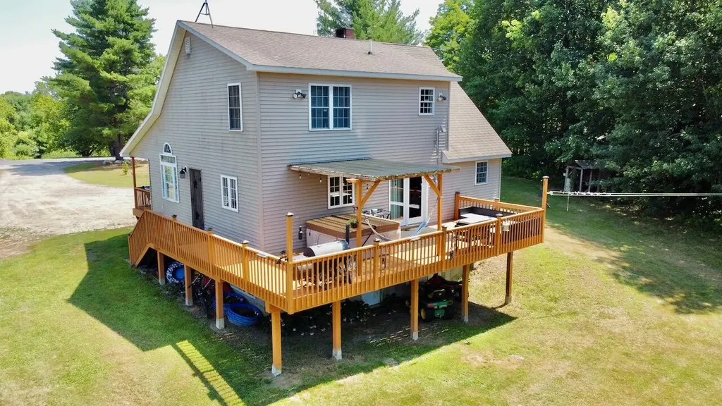 1254 West Road Litchfield ME 04350
