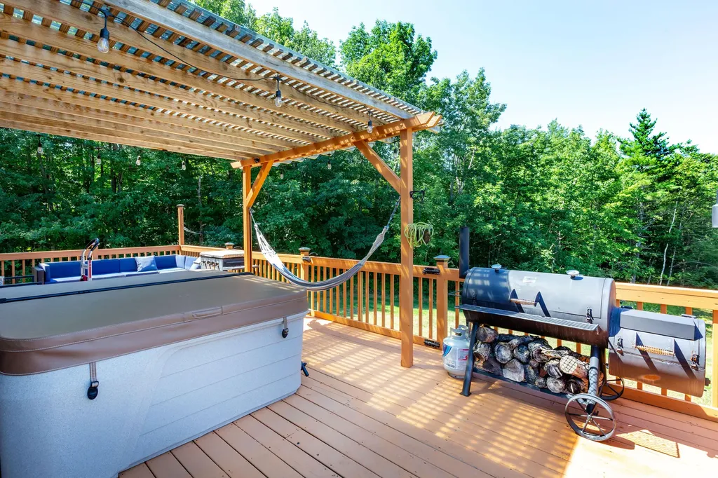 1254 West Road Litchfield ME 04350