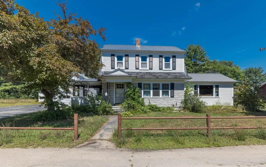 50 Endfield Street Porter ME 04068