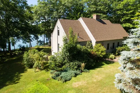 23 Waterview Lane Newcastle ME 04553