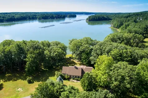 23 Waterview Lane Newcastle ME 04553