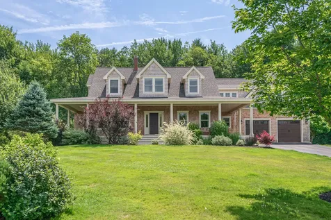 17 Fieldstone Lane Falmouth ME 04105